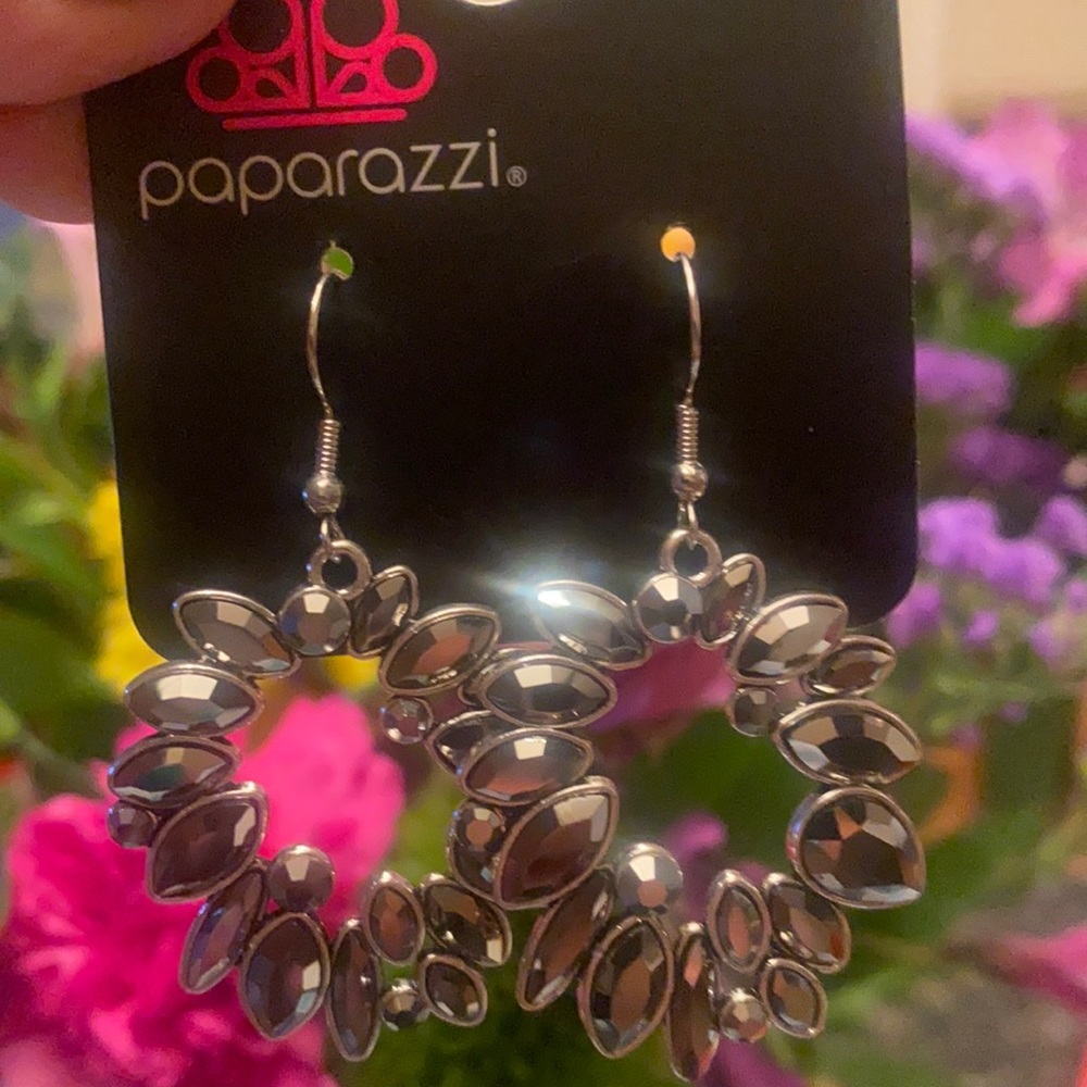 Oval shape purple faux glass earrings
